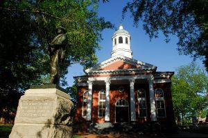 800px-loudoun_county_courthouse_in_leesburgvirginia